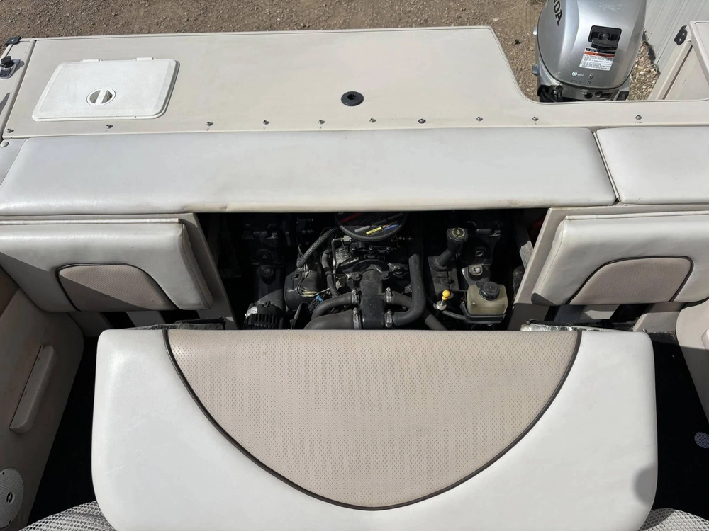 2003 Crestliner 1850 Sportfisher - 15hp Honda alt