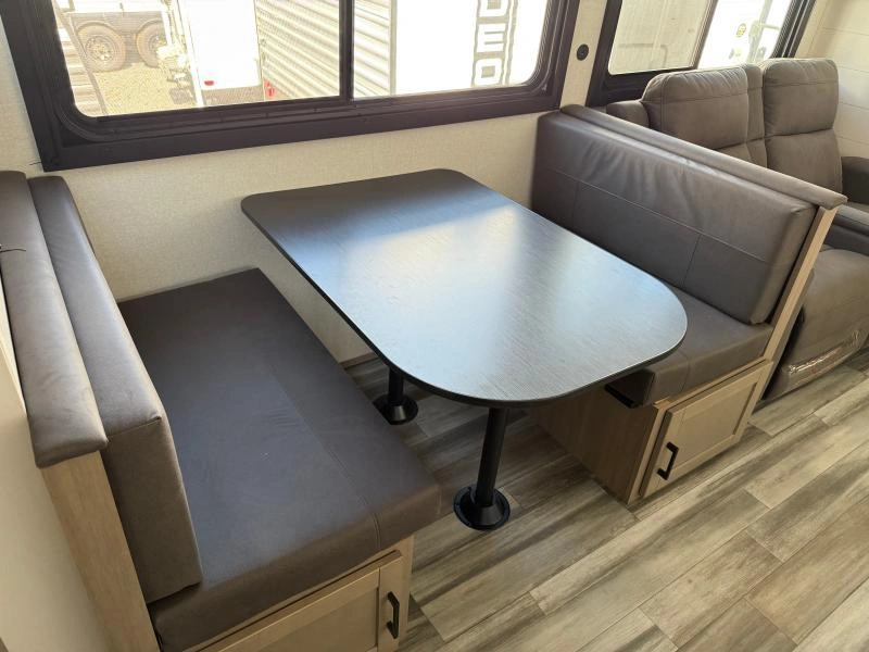 2026 Jayco Jayflight 261bhs alt