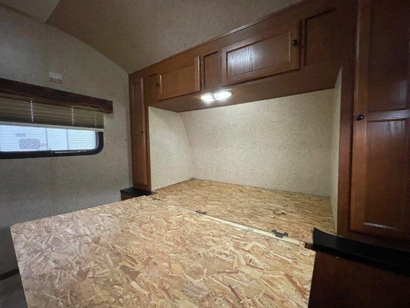 Skyline Layton 298 2013 alt