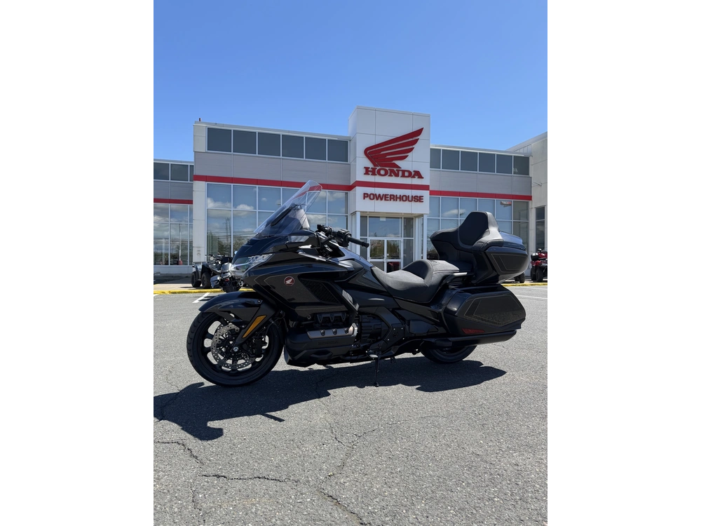 Honda Gold Wing Tour Dct 2026 alt