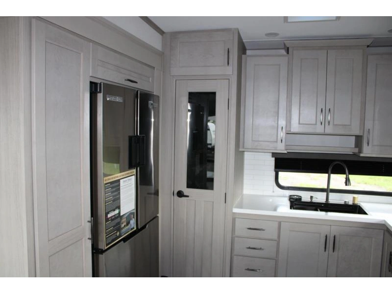 Grand Design Influence 3203gk 2025 alt