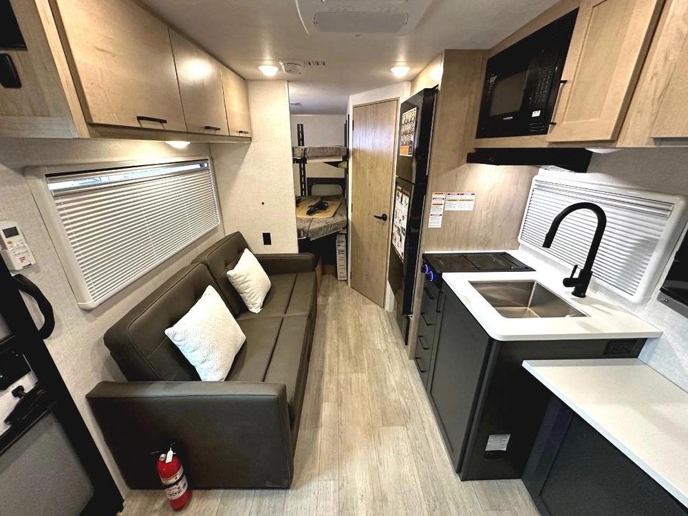 Ember Rv Overland 190msl 2027 alt