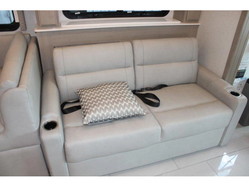 Thor Motor Coach Aria 3901 2027 alt