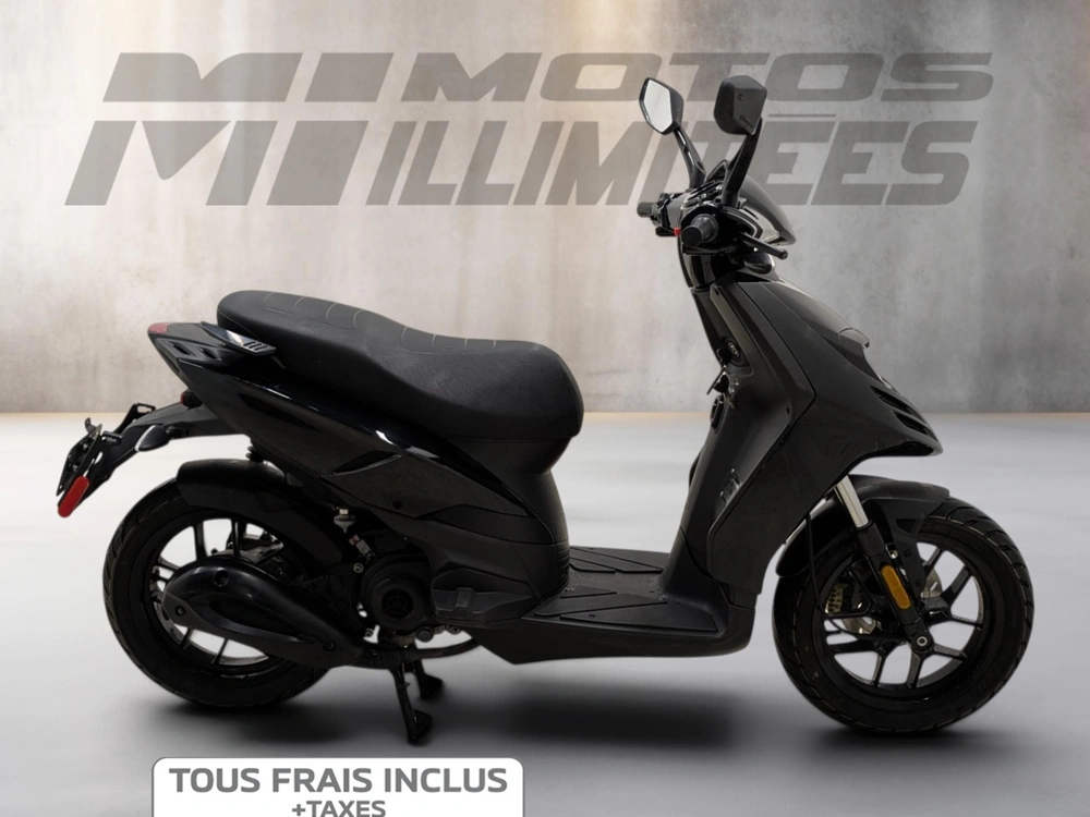 2025 Piaggio Typhoon 50 alt