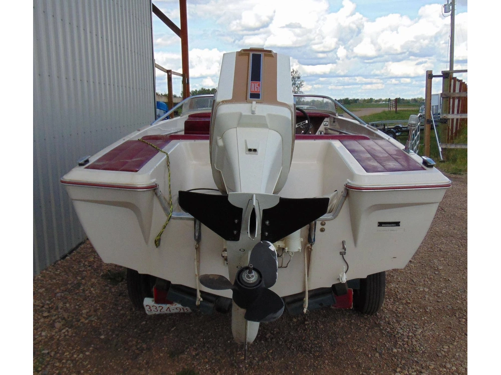 1977 Chrysler Boats Conquerer