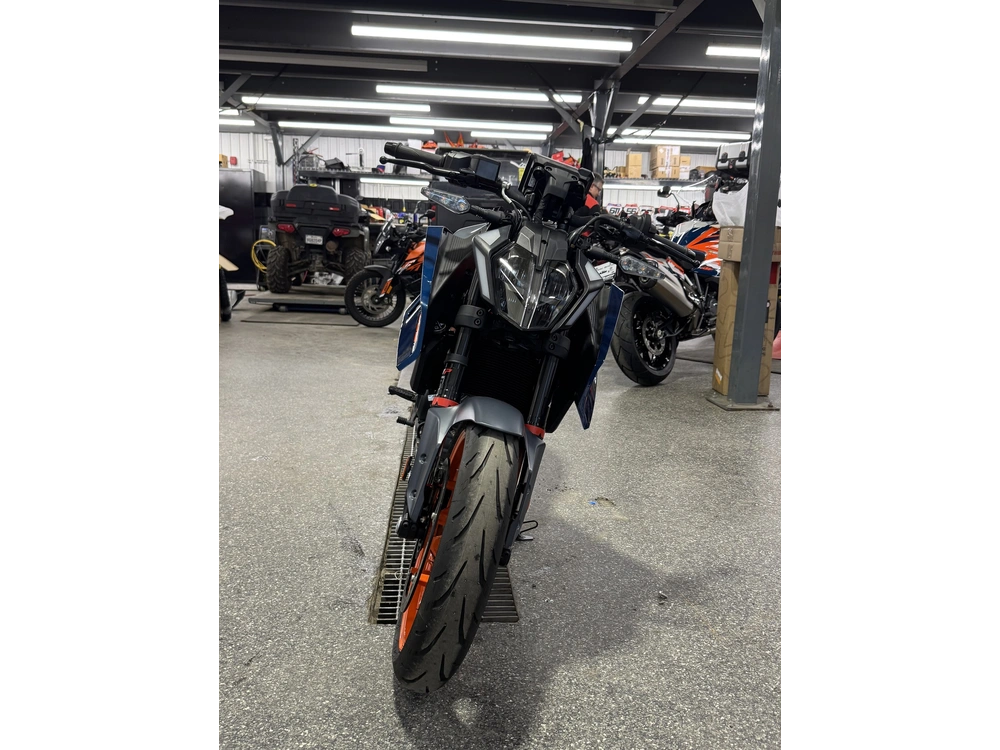 2025 Ktm 390 Duke alt
