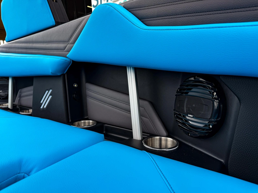 2027 Atx Surf Boats 22 Type-s alt