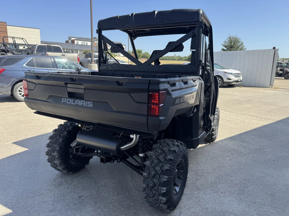 2026 Polaris Ranger 1000 Premium Granite Gray alt