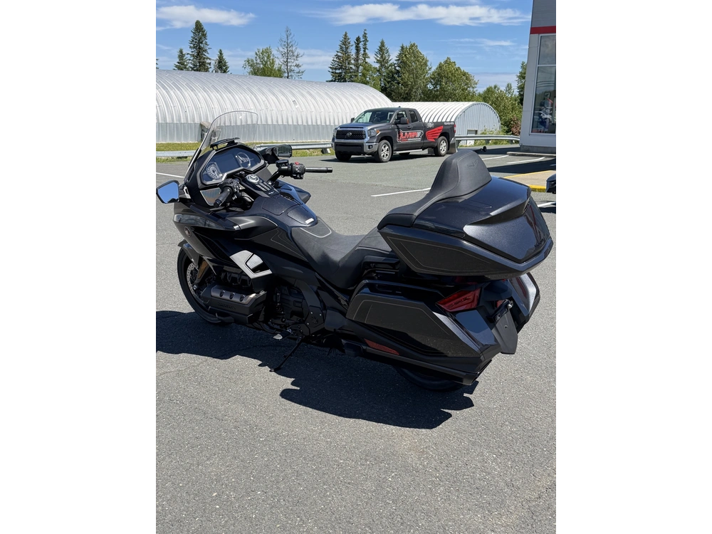 Honda Gold Wing Tour Dct 2026 alt