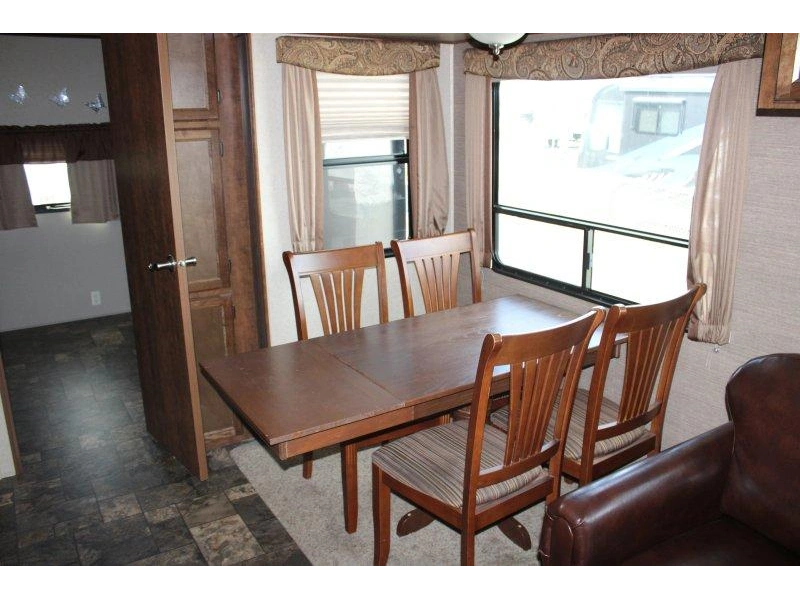 Coachmen Chaparral D348bhs 2014 alt