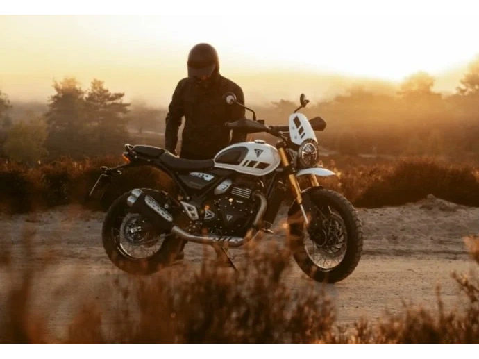 2026 Triumph Scrambler 400 Xc Vanilla White alt