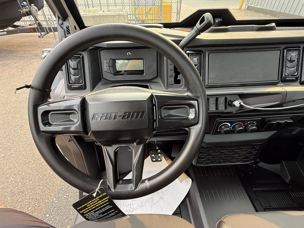 2026 Can-am Defender Xt Cab Hd11 alt