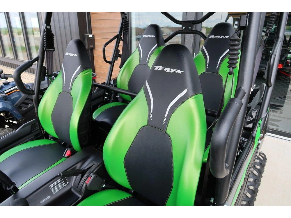 2025 Kawasaki Teryx4 S Se alt
