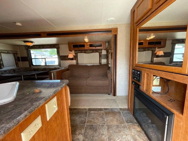Skyline Layton 287 2013 alt