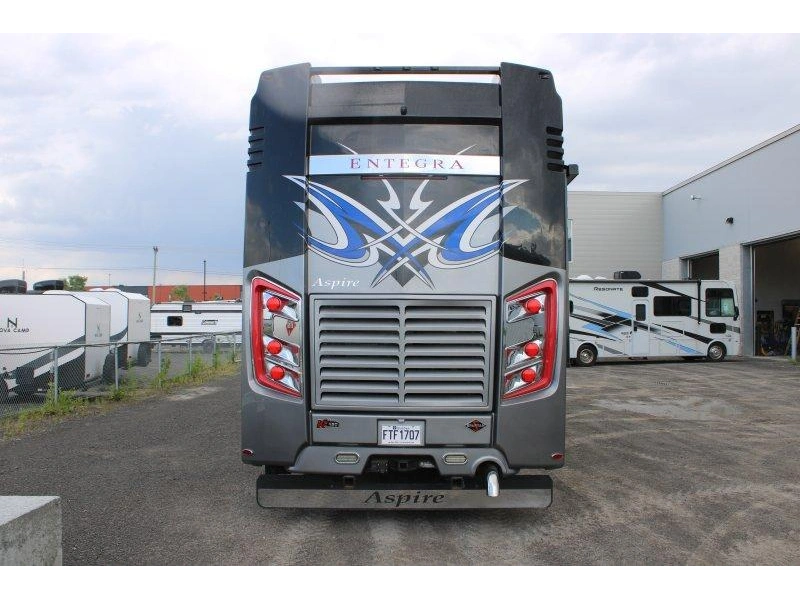 Entegra Coach Aspire 44f 2020 alt