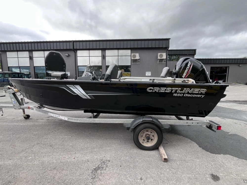 Crestliner Discovery 1650 2022 alt