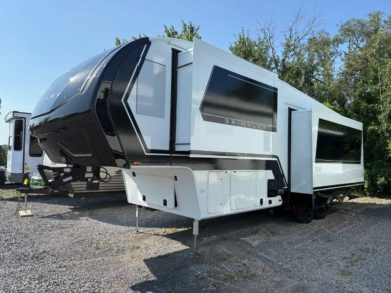 Brinkley Model Z Z3110 2027 alt
