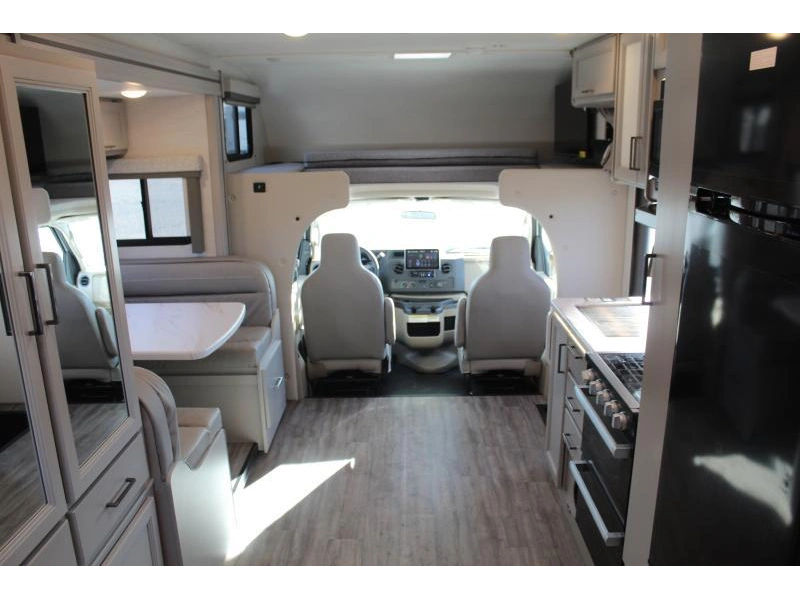 Thor Motor Coach Four Winds 24f 2025 alt