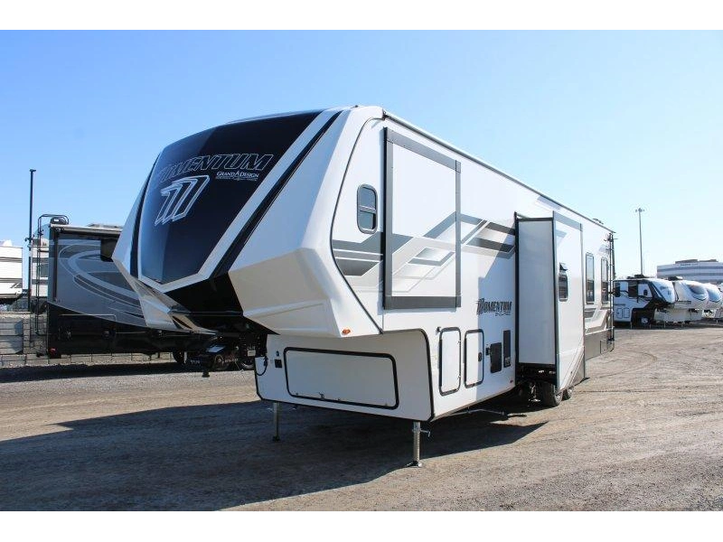Grand Design Momentum 350g 2026 alt
