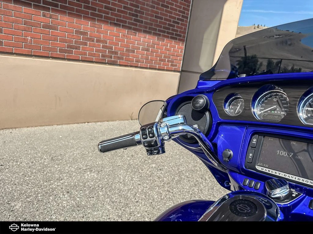 2017 Harley-davidson Flhxse - Cvo™ Street Glide® alt
