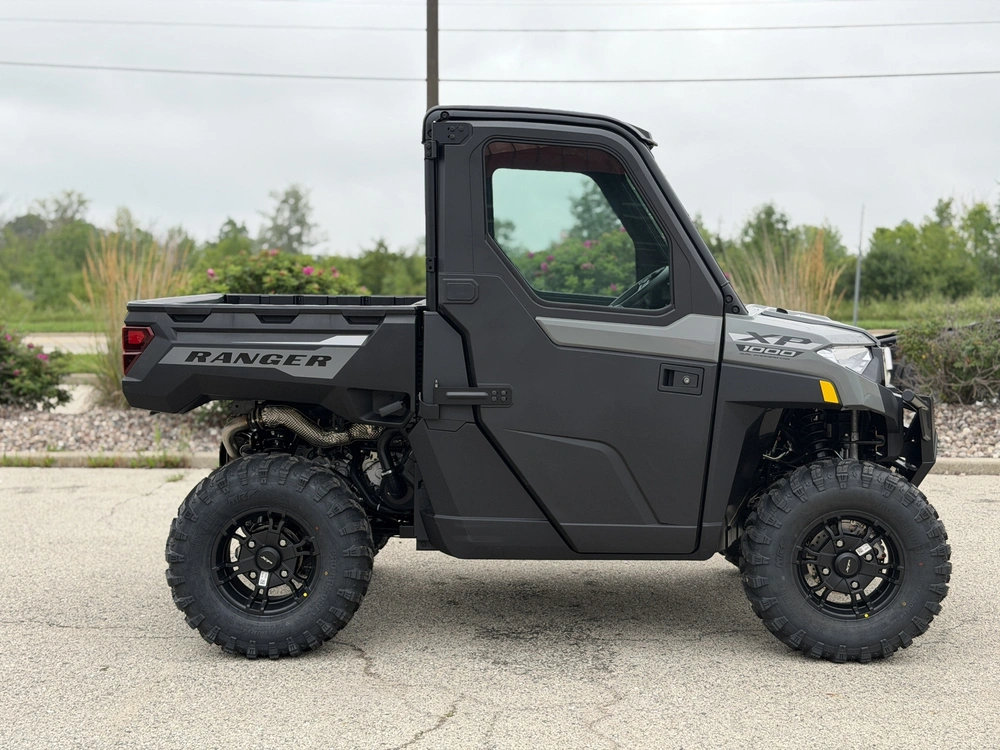 2027 Polaris Ranger Xp 1000 Cab alt