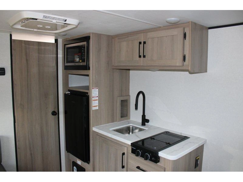 2026 Keystone Rv Coleman 17rx alt