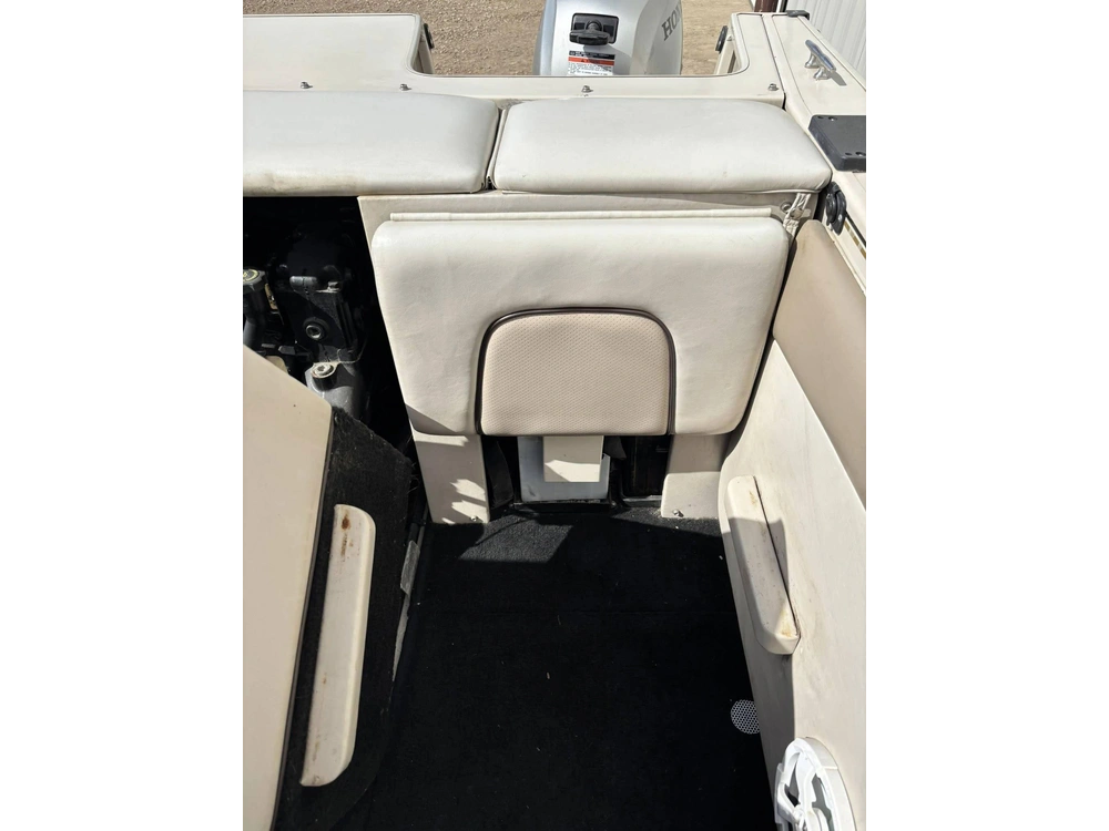 2003 Crestliner 1850 Sportfisher - 15hp Honda alt