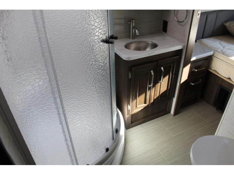 2022 Entegra Coach Esteem 31f alt