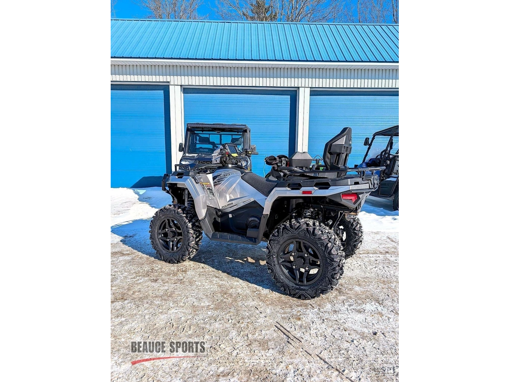 2026 Polaris Sportsman Touring 570 Ultimate Turbo Silver Vtt 2 Places Confort Passager Balade Sentier Chasse Bois Direction Assistée Pleinement Équipé Duo Familial Outlander Max Kodiak Trv alt