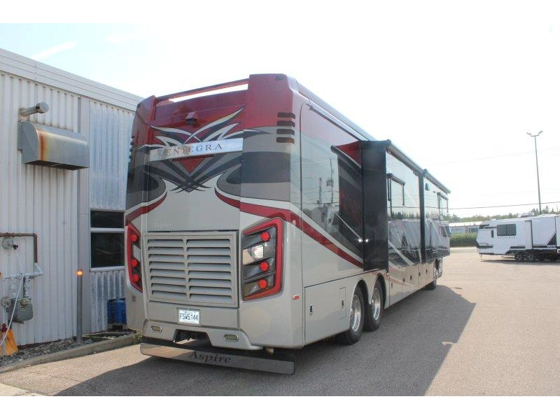 Entegra Coach Aspire 44b 2017 alt