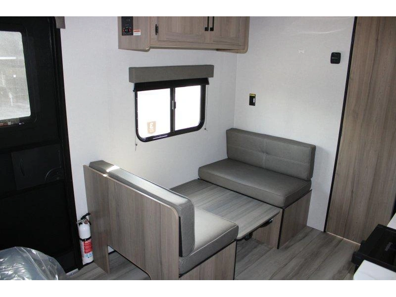 2026 Keystone Rv Coleman 17rx alt