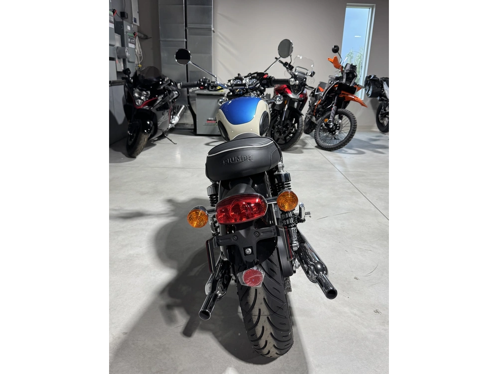 2026 Triumph Bonneville T120 alt