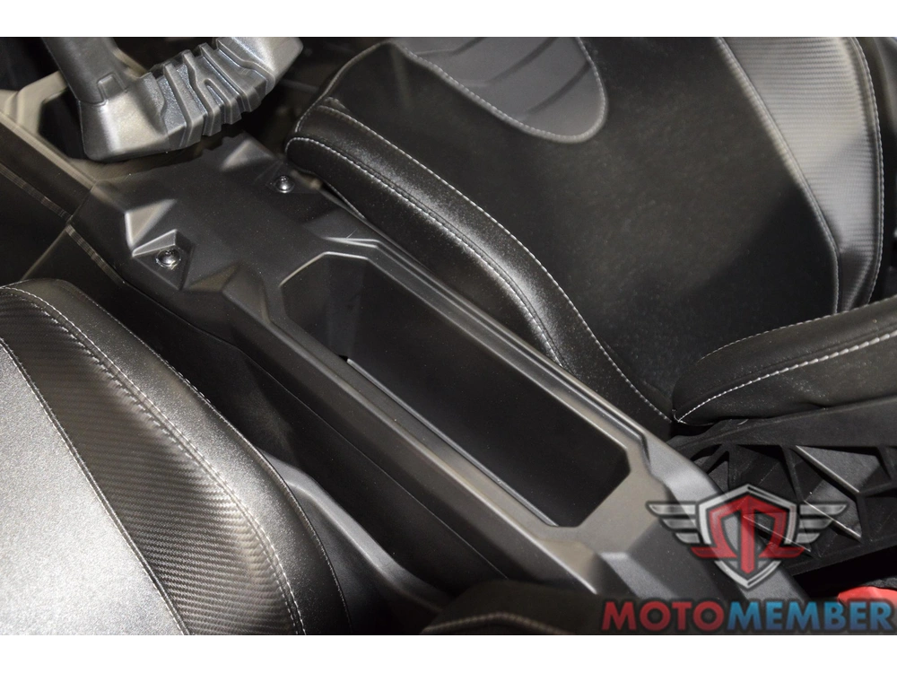 2026 Can-am Maverick X3 Max X Rs Turbo Rr Triple Black_10.25 In Infotainment alt