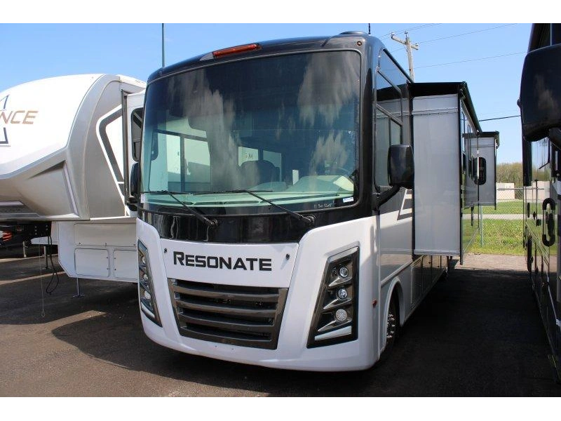 Thor Motor Coach Resonate 30c 2026 alt