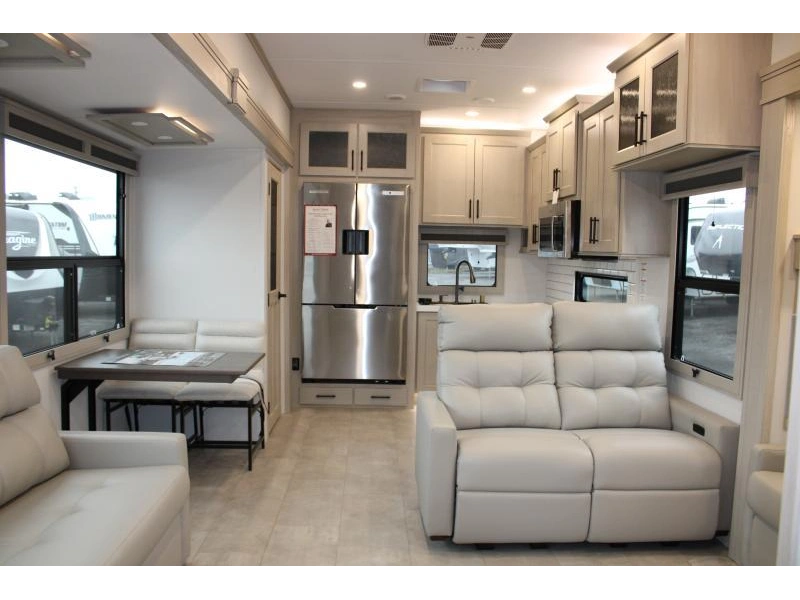 Grand Design Solitude 417kb 2026 alt