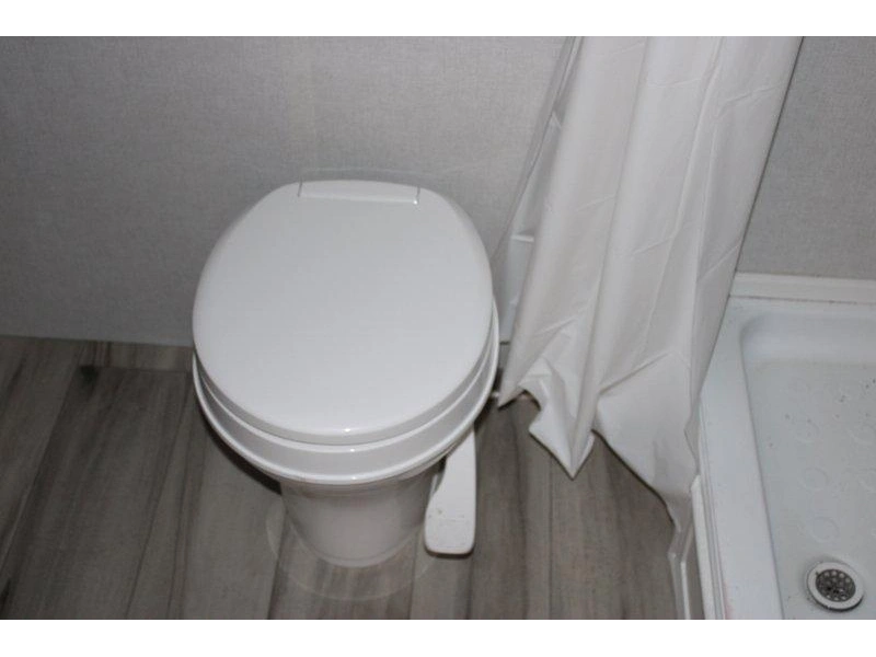 Keystone Rv Coleman 17r 2026 alt