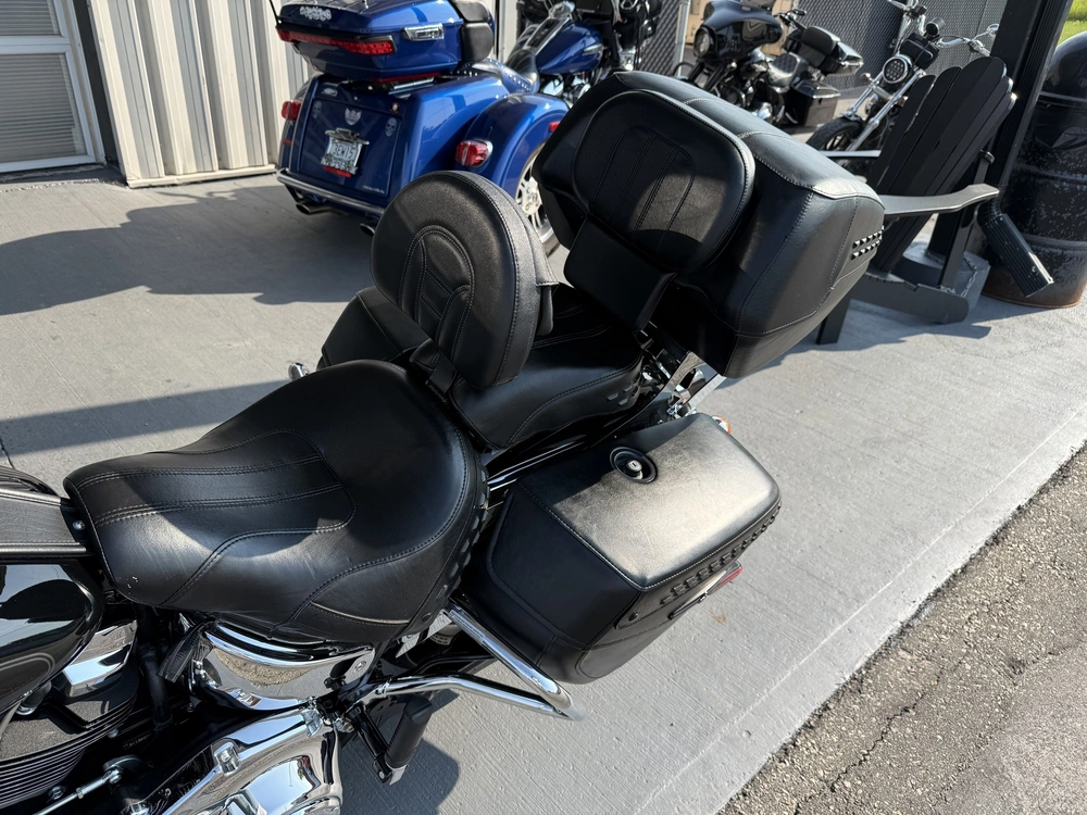 2022 Harley-davidson Flhcs-heritage Classic 114 alt