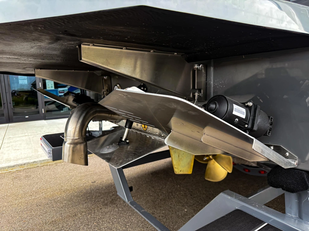 2027 Atx Surf Boats 22 Type-s alt