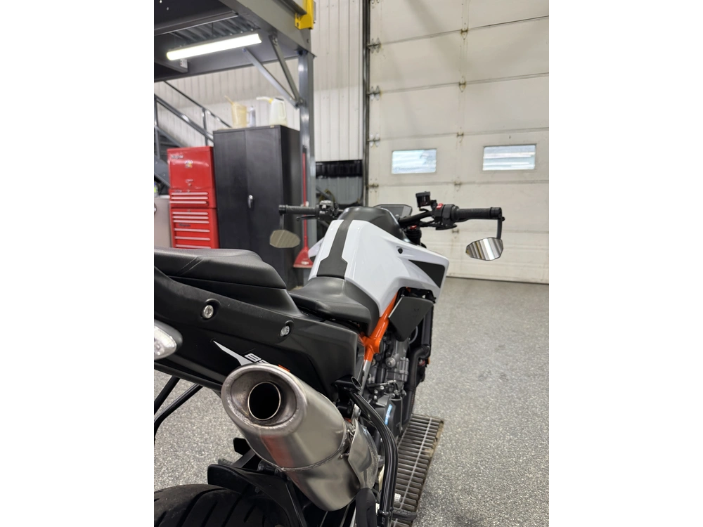 2021 Ktm 890 Duke R alt
