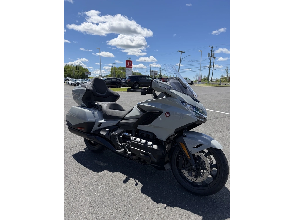 Honda Gold Wing Tour Dct Gl1800dt 2026 alt