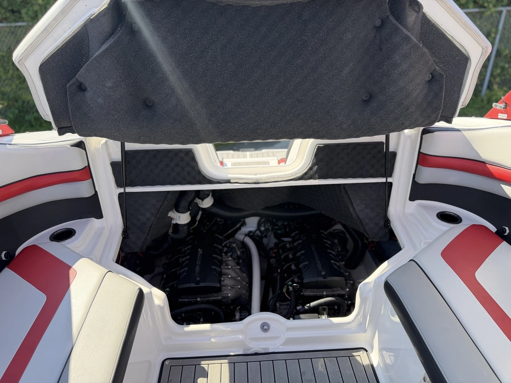 Yamaha 242x 2018 alt