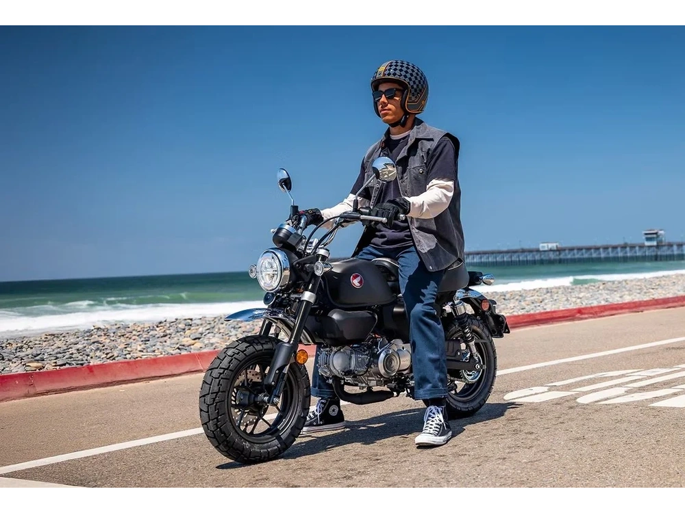2026 Honda Monkey Abs alt