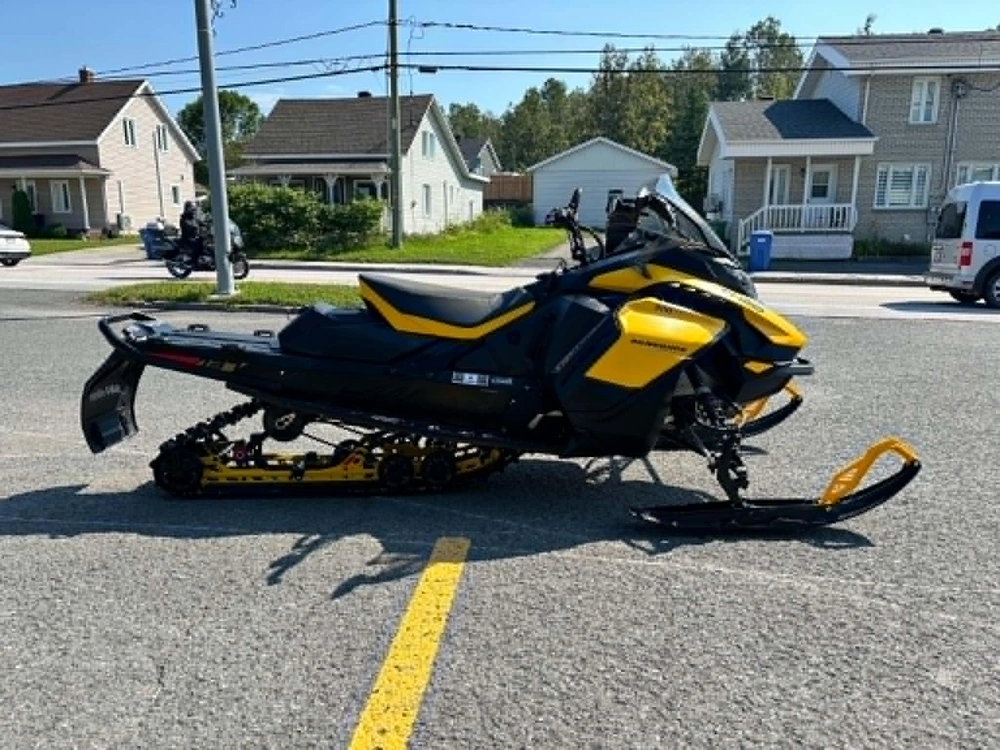 Ski-doo Renegade Adrenaline 900 Ace 2024 alt