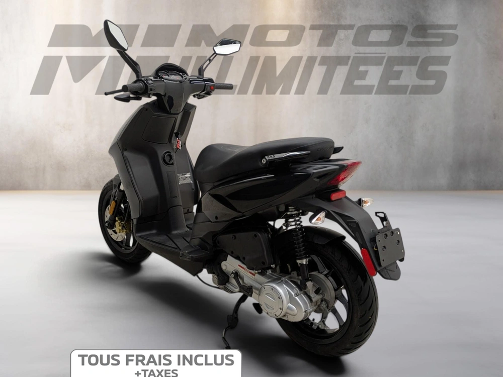 2025 Piaggio Typhoon 50 alt