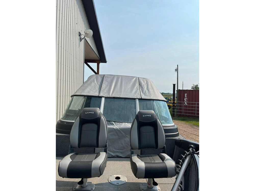 2018 Lund Boat Co 1775 Impact alt