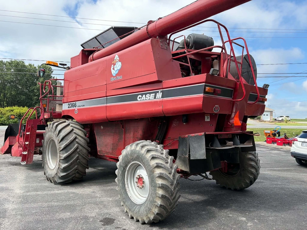 Case 2366 Axial-flow 2000 alt