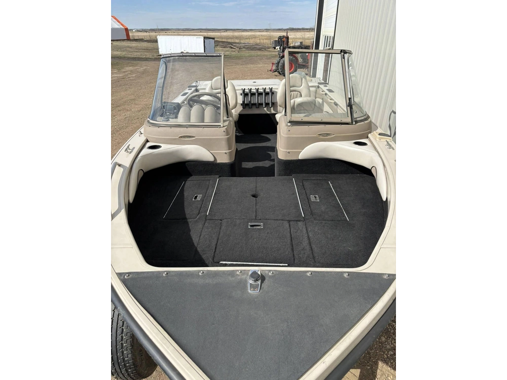 2003 Crestliner 1850 Sportfisher - 15hp Honda alt