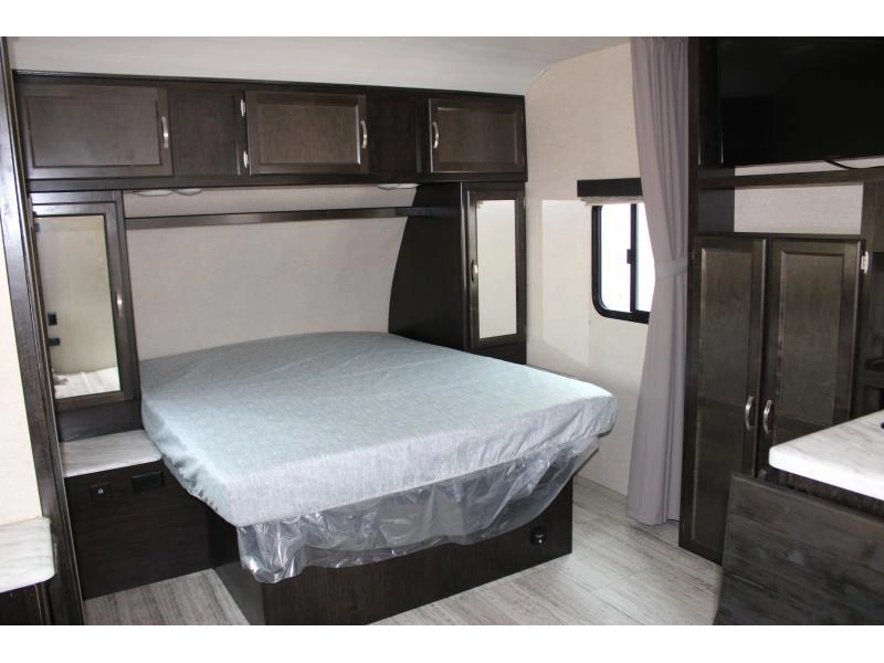 2020 Coachmen Northern Spirit 1943rb alt