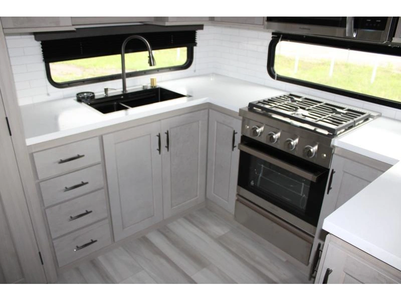 Grand Design Influence 3203gk 2025 alt
