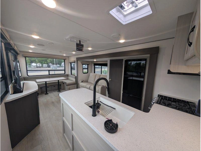 Coachmen Catalina 283rnr 2027 alt